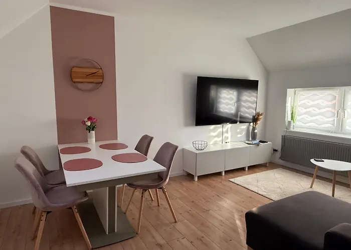 Grosse Ferienwohnung In Ostseenaehe